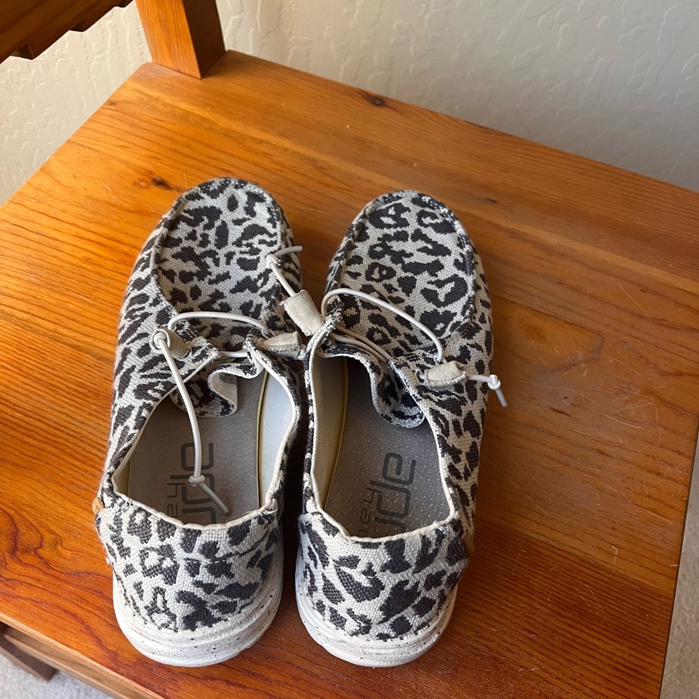 Hey dude women’s shoes